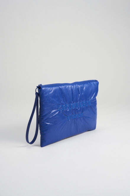 CPH POUCH 2 big recycled nylon royal blue - alternative